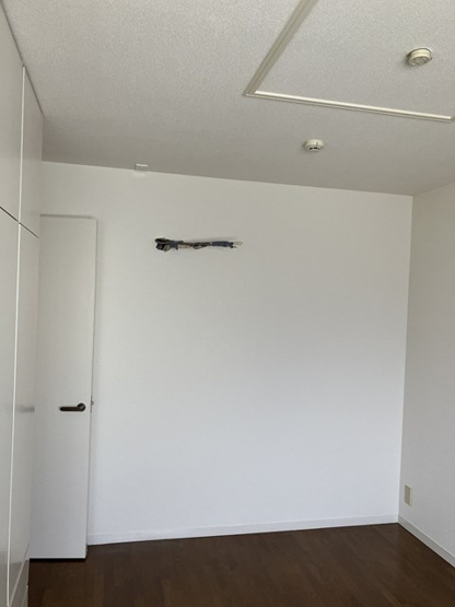 【寝室】 | 平成ハイツ | 洋室6.5帖☆クローゼットがあります♪お洋服がスッキリ収納できて、整理しやすくなりますね☆