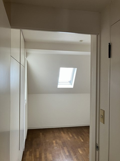 【子供部屋】 | 平成ハイツ | 洋室4帖☆二面採光のお部屋です♪こちらのお部屋にもクローゼット完備！洋室なのでお手入れもラクラク～♪