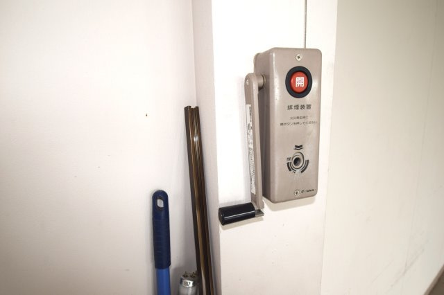 鏡町上鏡店舗のその他