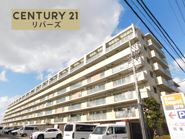 名古屋市中村区岩塚町字一里山の中古マンションの外観|内覧希望の方はお気軽にお問い合わせください♪　　地下鉄東山線「八田」駅徒歩１６分♪　広々ＬＤＫ１８．８帖！　陽当り良好なワイドバルコニー付き♪　周辺環境充実！