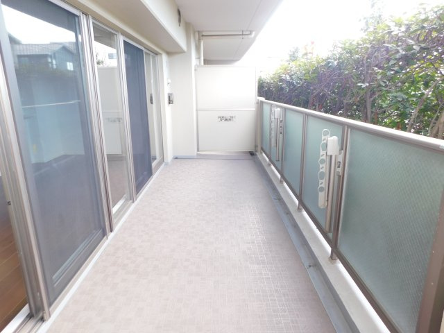 名古屋市中村区岩塚町字一里山の中古マンションのバルコニー|◇バルコニー◇　　陽当り良好なワイドバルコニー♪