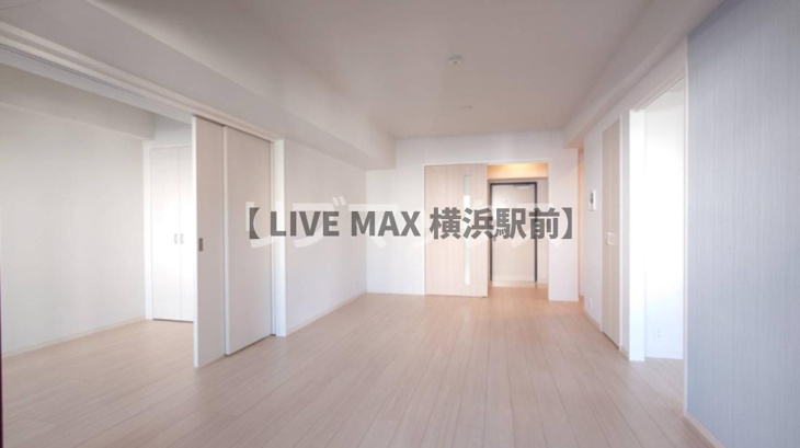 【居間・リビング】Ｂｒｅｅｚｅ横浜公園 