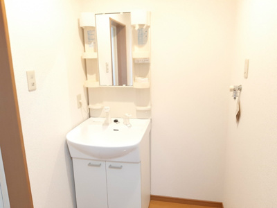 【洗面所】 | コーポ妙法寺 | コンパクトで使いやすい洗面所