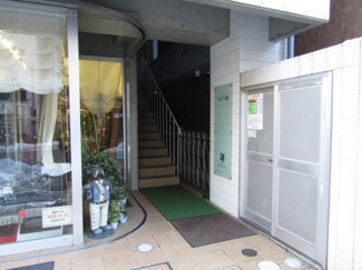 【エントランス】