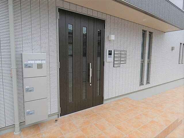 フロール多摩川のエントランス