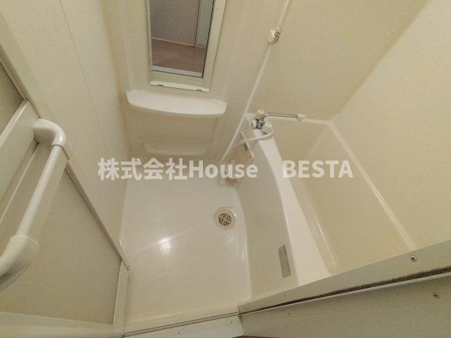 プレサンス三宮花時計前の浴室