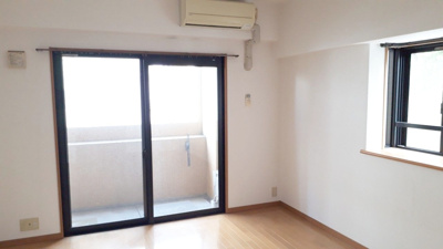 【居間・リビング】 | ピュアドームグランテージ博多 | 別号室の写真になります。現況優先。