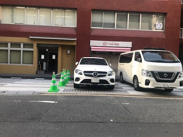 ビラ・アペックス市ヶ谷のエントランス