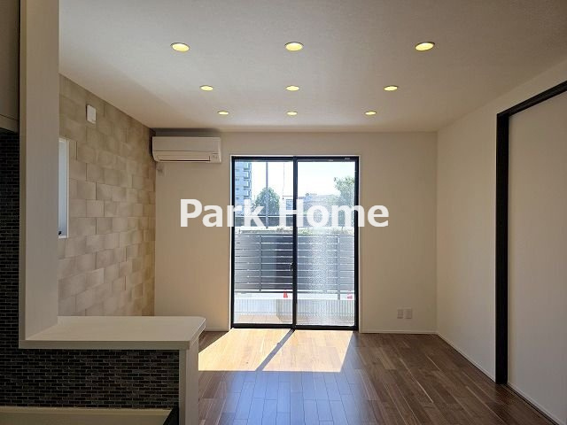 高知市一ツ橋2丁目-6号地　新築戸建ての居間・リビング|2025.8月：建築中