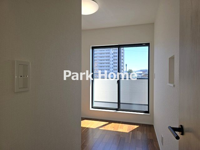 高知市一ツ橋2丁目-6号地　新築戸建ての収納|２F：5洋室クローゼット　2025.8月：建築中