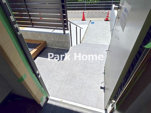 高知市一ツ橋2丁目-6号地　新築戸建ての玄関|2025.8月：建築中