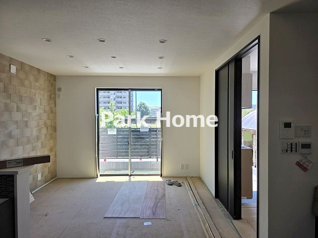 高知市一ツ橋2丁目-6号地　新築戸建ての居間・リビング|１F:14.5LDK　2025.8月：建築中