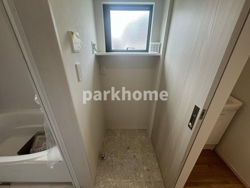 いの町枝川　新築戸建てのランドリースペース