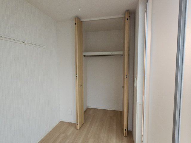 トレーフル緑ヶ丘の収納