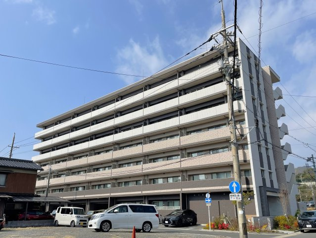 アルファスマート光駅の外観