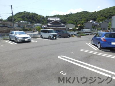 【駐車場】 | スバルホーム | カースペースがあります