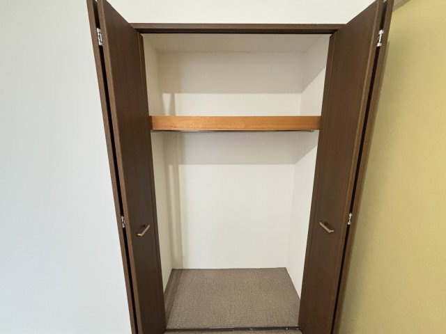 アメニティ江南の収納|ハンガーパイプ付き