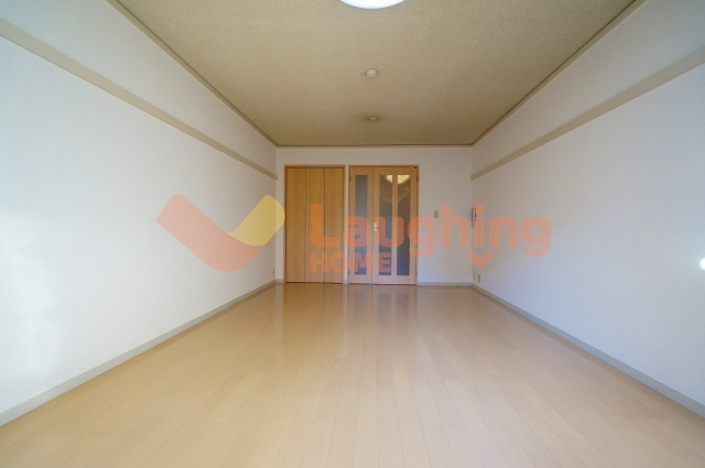 エトランゼⅤの寝室|落ち着いた色調の寝室です