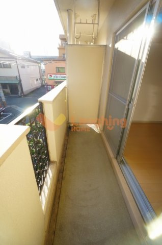 エトランゼⅤのバルコニー|広々としたバルコニーです