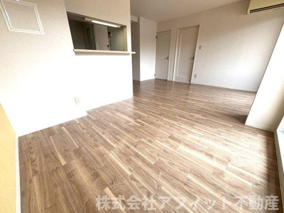 【居間・リビング】 | グレイスフルT | LDK12帖