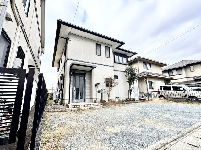 売中古戸建　中央区湖東町の駐車場