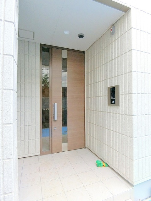 イーグル上荻のエントランス|★オートロック対応エントランス★