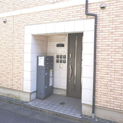 【エントランス】 | コム．エスパシオ若宮 | 毎日通るエントランスはこのようになっています