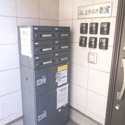【その他共用部分】 | コム．エスパシオ若宮 | 不在時にも大活躍の宅配ボックス完備(^^)/