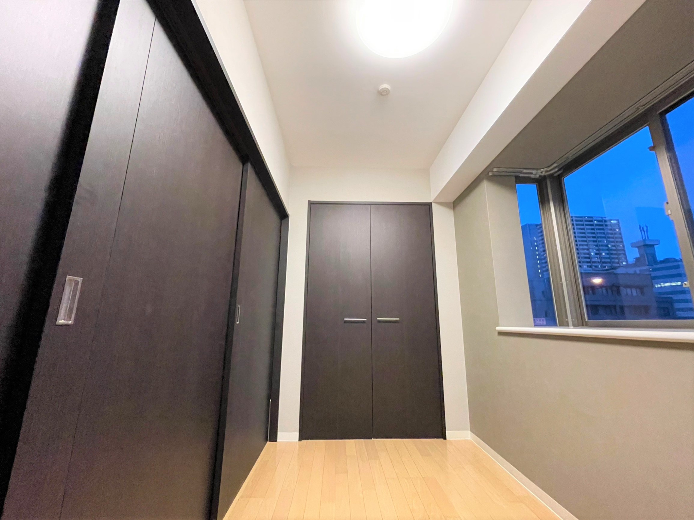 日の出橋ハウスの洋室