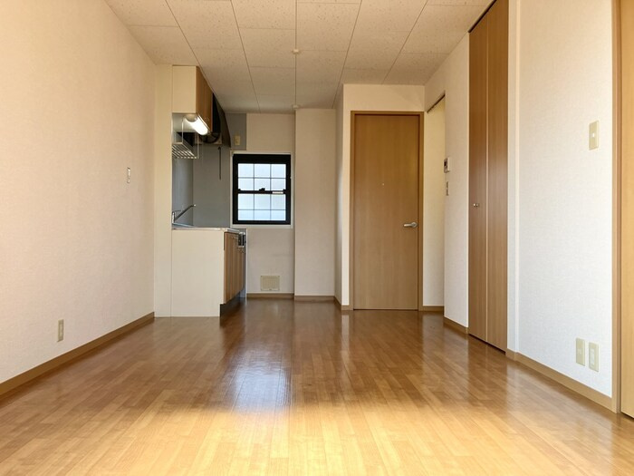 グリーンヒルズＨ棟の居間・リビング