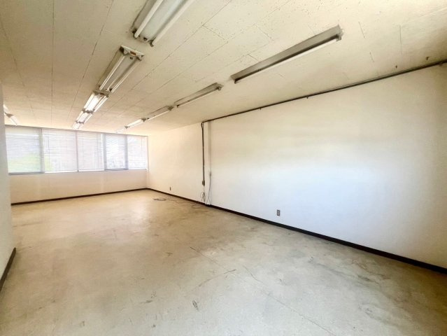 今池ビル南棟　1-2階の内装