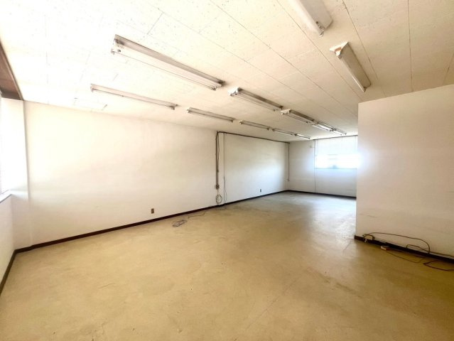 今池ビル南棟　1-2階の内装