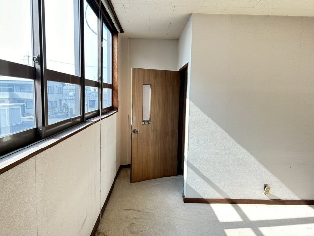 今池ビル南棟　1-2階の内装