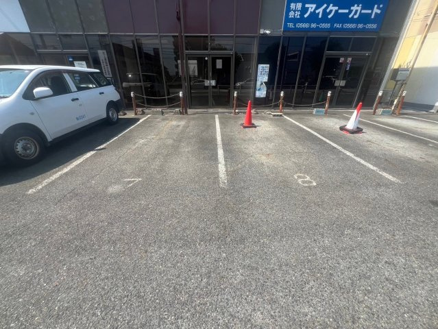 今池ビル南棟　1-2階の駐車場