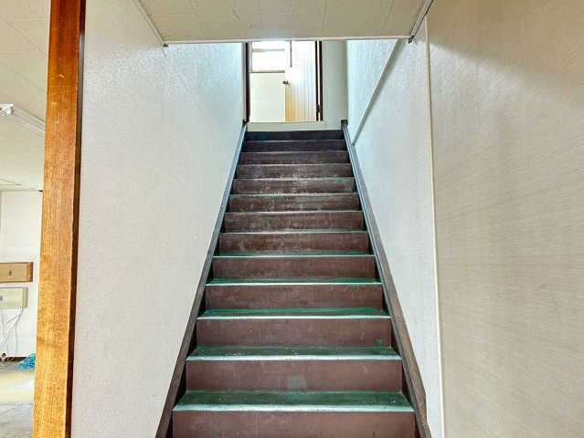 今池ビル南棟　1-2階の内装