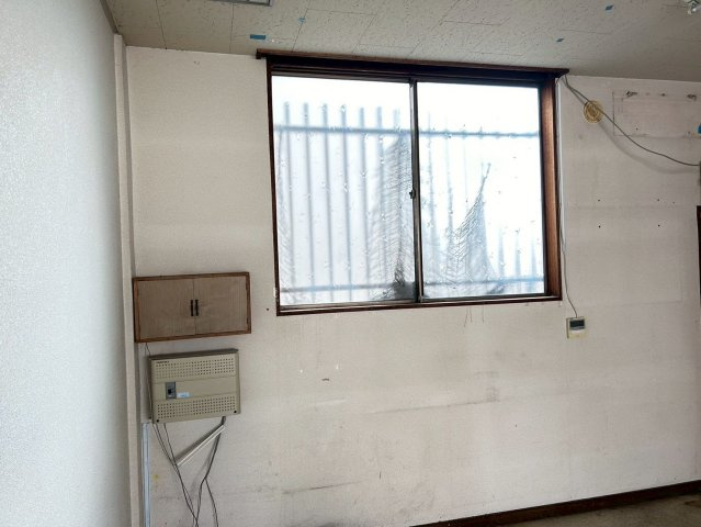 今池ビル南棟　1-2階の内装
