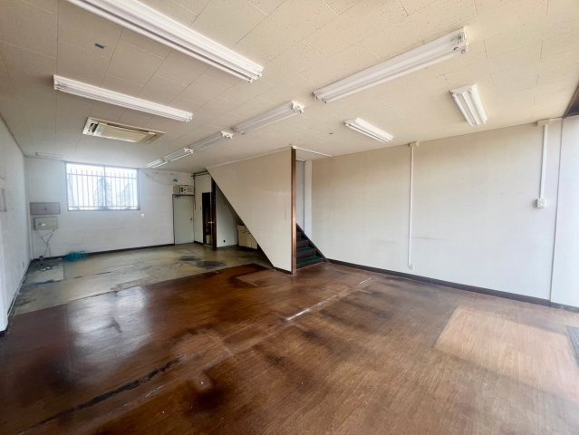 今池ビル南棟　1-2階の内装