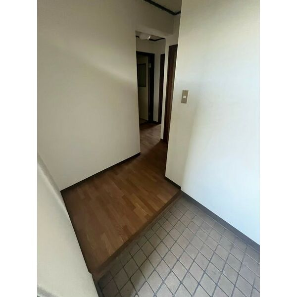 濱口ビルの玄関