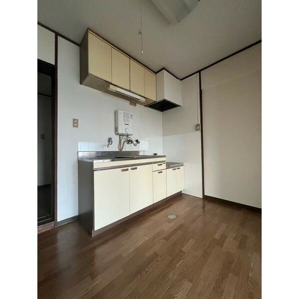 濱口ビルの居間・リビング