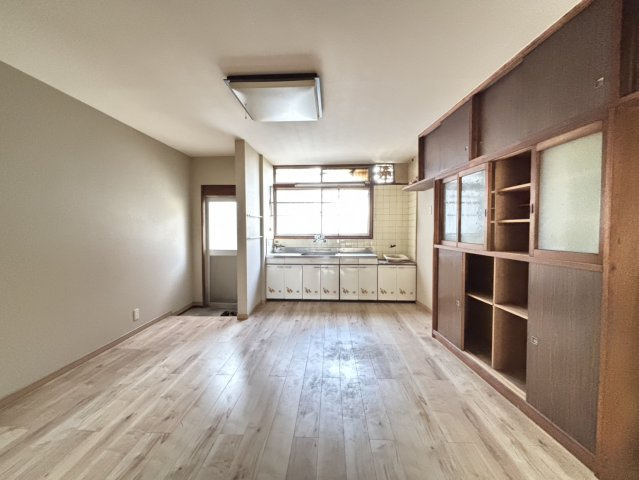 岸和田市本町　中古戸建のキッチン