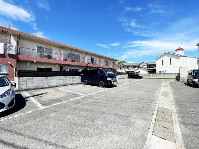 徳島市南島田町２丁目のタウンの駐車場