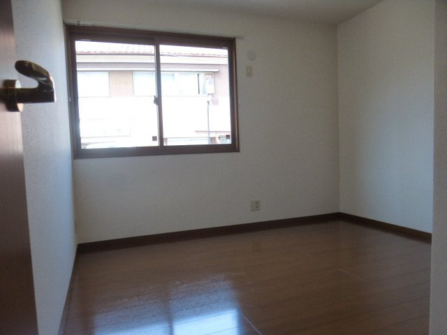 グランエストⅣの居間・リビング