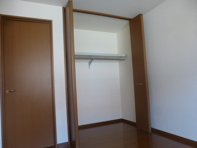 グランエストⅣの収納