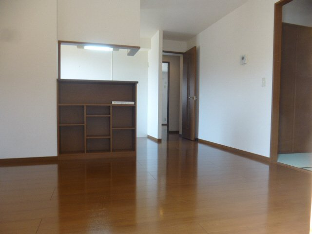 グランエストⅣの居間・リビング