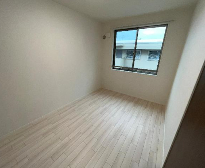 ロイヤルパレス魚崎の寝室