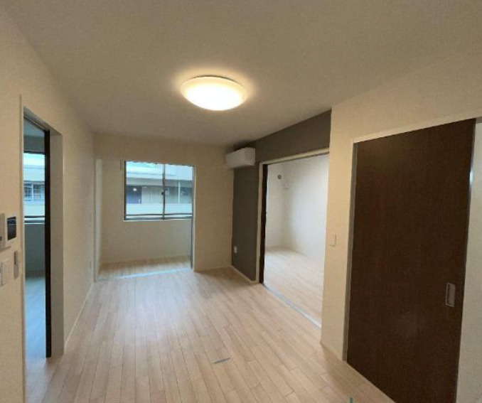 ロイヤルパレス魚崎の洋室