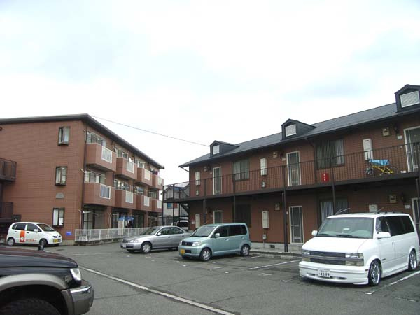 メゾン楠の外観|おしゃれな外観です