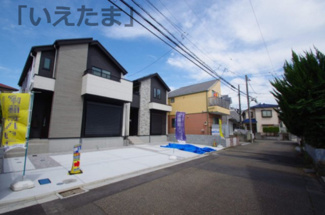 【前面道路含む現地写真】