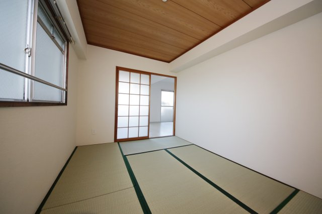 グランドヒルズ東海の和室