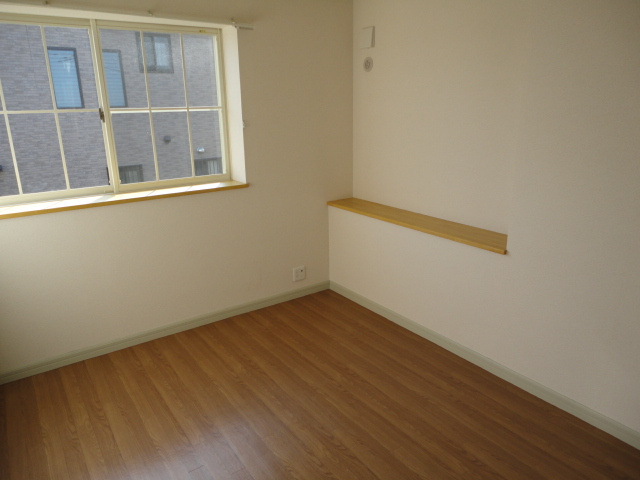 インペリアルコートの寝室|洋室（南側）